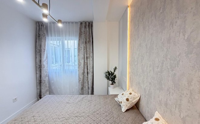 Resale - Penthouse -
Torrevieja - Playa del Cura