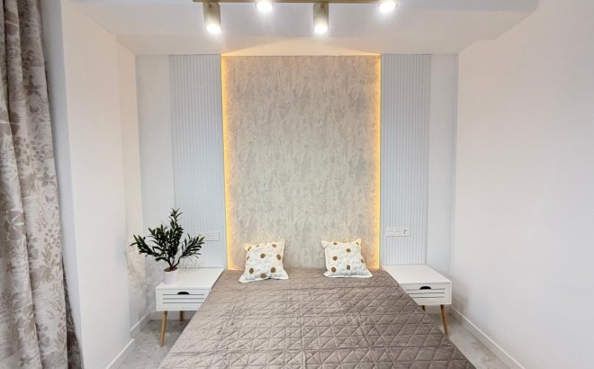 Resale - Penthouse -
Torrevieja - Playa del Cura
