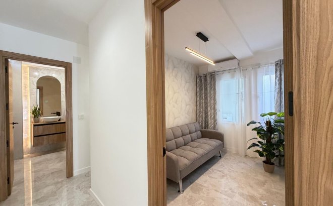 Resale - Penthouse -
Torrevieja - Playa del Cura