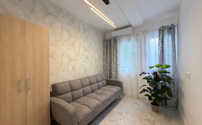 Resale - Penthouse -
Torrevieja - Playa del Cura