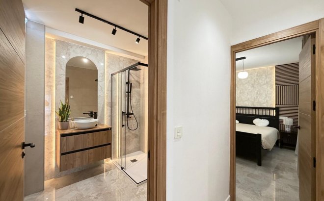 Resale - Penthouse -
Torrevieja - Playa del Cura