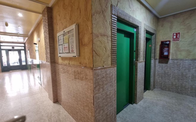 Resale - Apartment -
Torrevieja - Acequion