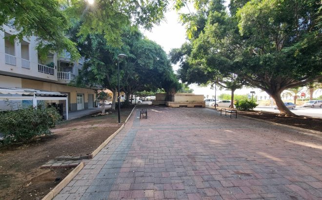 Resale - Apartment -
Torrevieja - Acequion