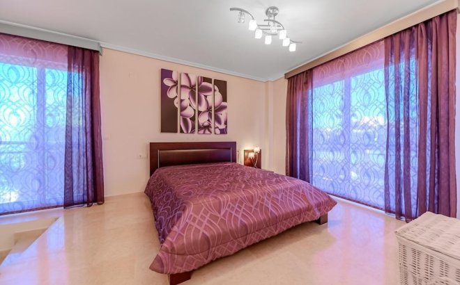 Resale - Villa -
Torrevieja - Torre La Mata