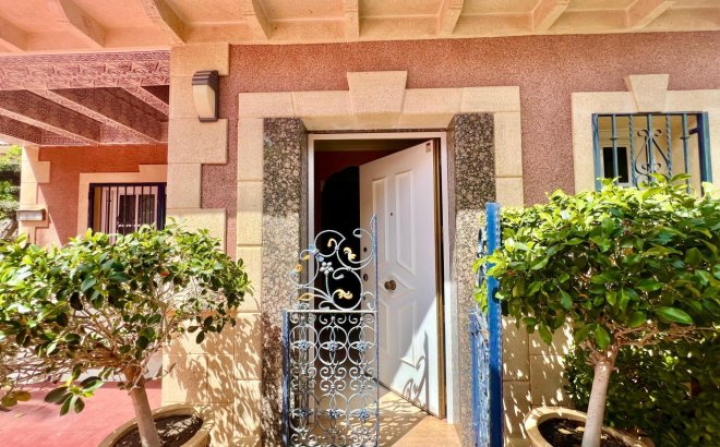 Revente - Villa -
Torrevieja - Los Balcones - Los Altos del Edén