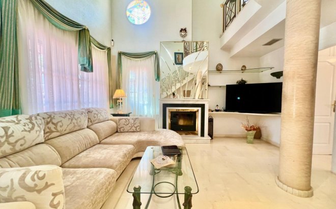 Revente - Villa -
Torrevieja - Los Balcones - Los Altos del Edén