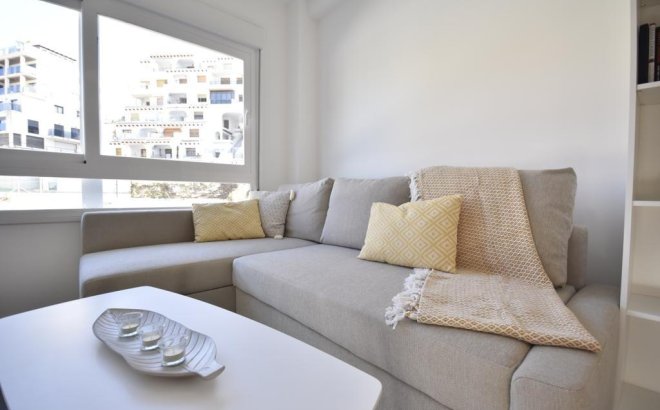 Resale - Apartment -
Orihuela Costa - Campoamor
