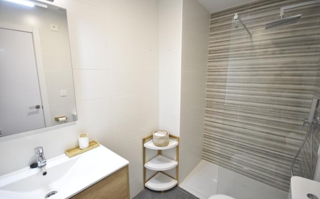 Resale - Apartment -
Orihuela Costa - Campoamor