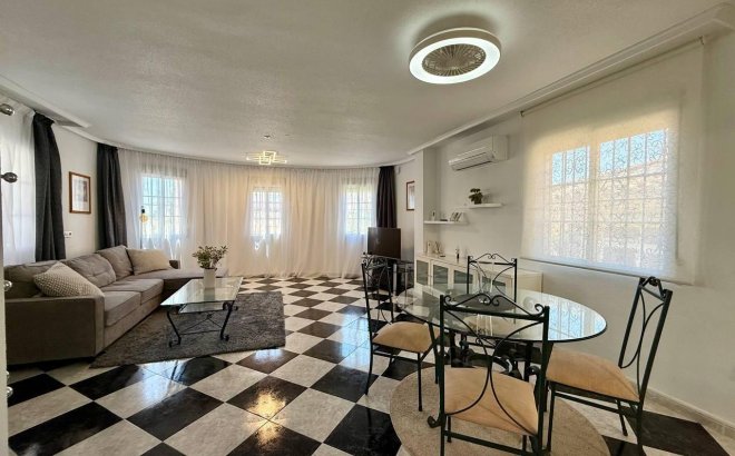 Revente - Villa -
Orihuela Costa - Playa Flamenca