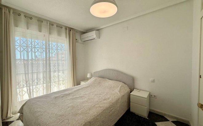 Revente - Villa -
Orihuela Costa - Playa Flamenca