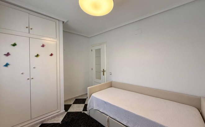 Revente - Villa -
Orihuela Costa - Playa Flamenca