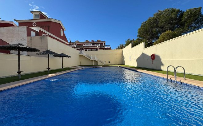 Revente - Town House -
Orihuela Costa - Los Dolses