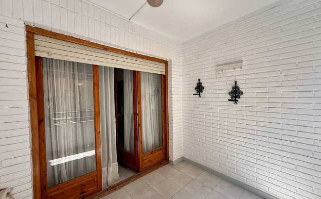 Revente - Appartement -
Torrevieja - Playa del Cura