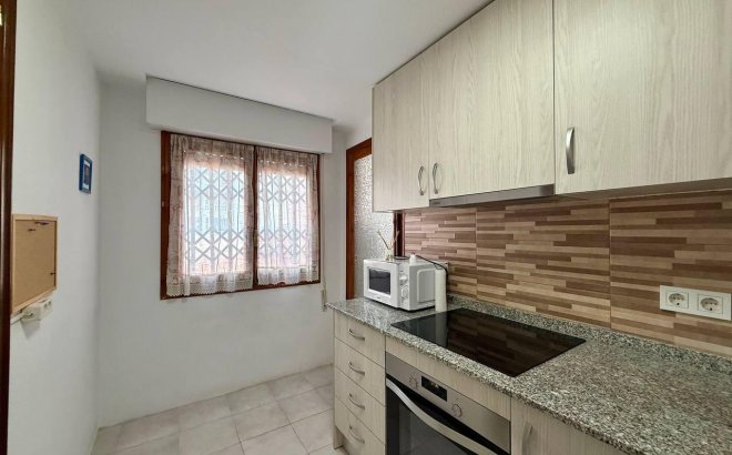 Revente - Appartement -
Torrevieja - Playa del Cura