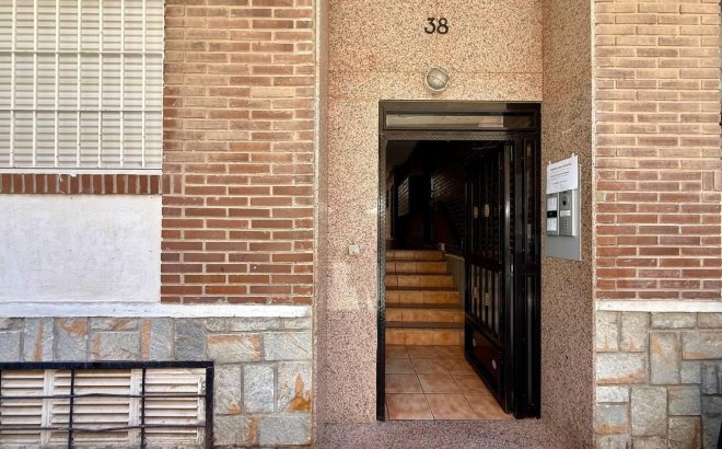 Revente - Appartement -
Torrevieja - Playa del Cura