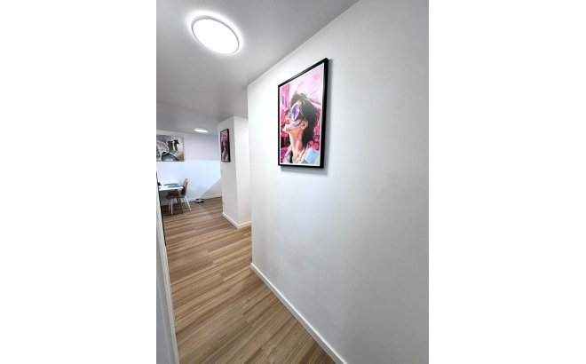 Resale - Apartment -
Torrevieja - Estacion De Autobuses