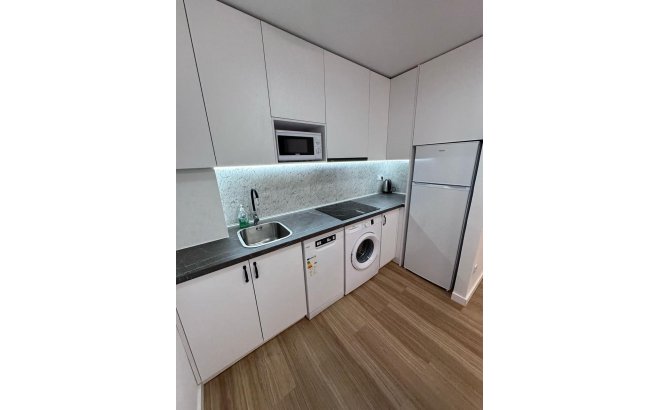 Resale - Apartment -
Torrevieja - Estacion De Autobuses