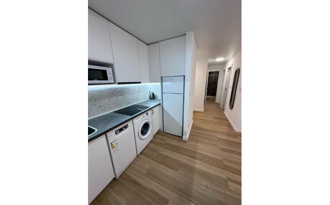 Resale - Apartment -
Torrevieja - Estacion De Autobuses