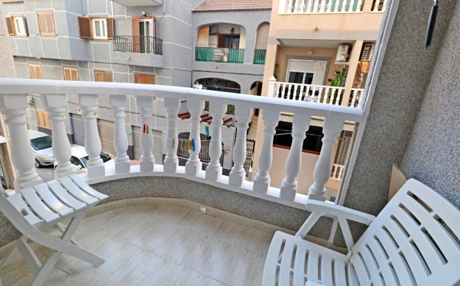 Resale - Apartment -
Torrevieja - Acequion