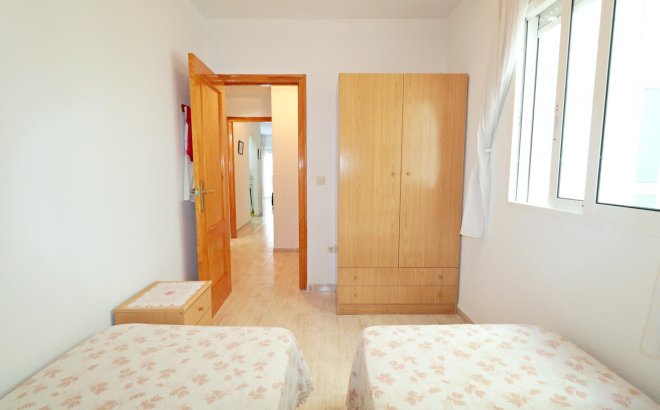 Resale - Apartment -
Torrevieja - Acequion