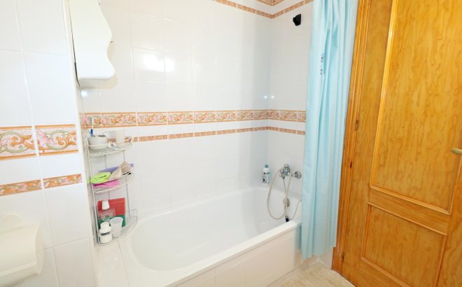 Resale - Apartment -
Torrevieja - Acequion