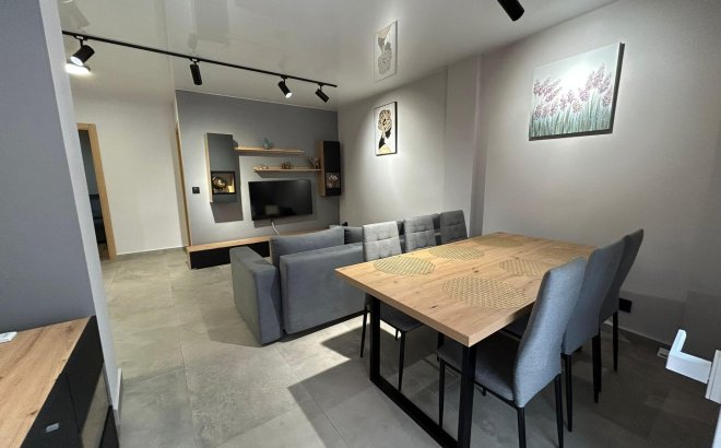 Resale - Apartment -
Torrevieja - Estacion De Autobuses