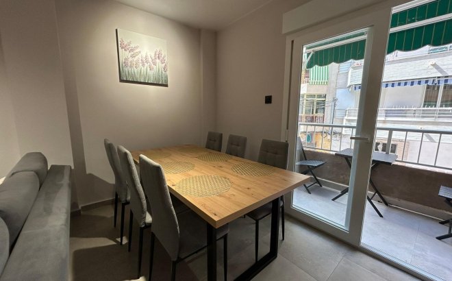 Resale - Apartment -
Torrevieja - Estacion De Autobuses
