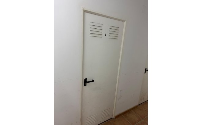 Resale - Town House -
Torrevieja - Punta Prima