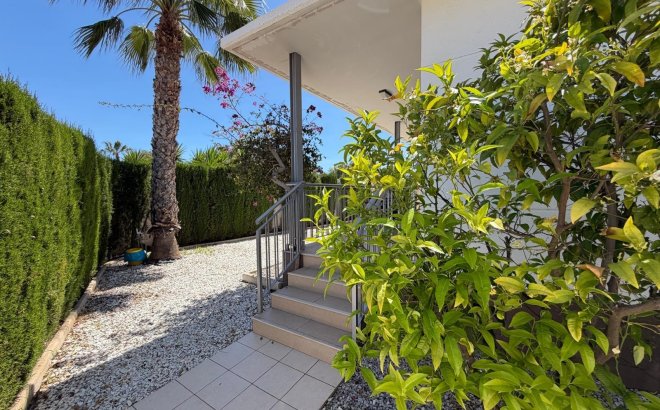 Revente - Villa -
Ciudad Quesada - Doña Pepa