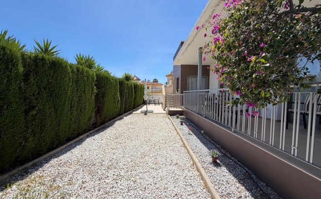Revente - Villa -
Ciudad Quesada - Doña Pepa