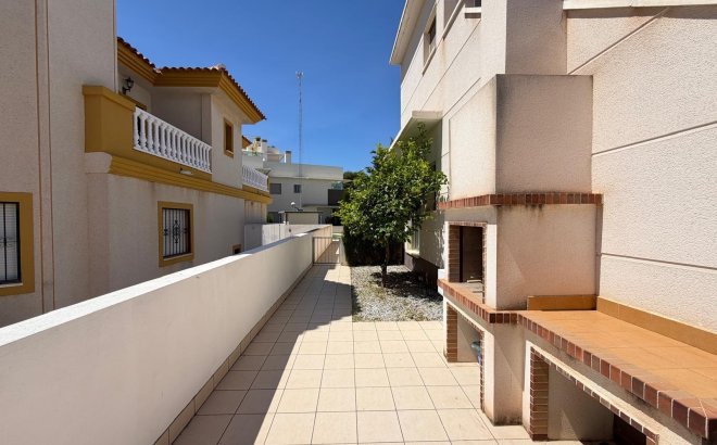 Revente - Villa -
Ciudad Quesada - Doña Pepa