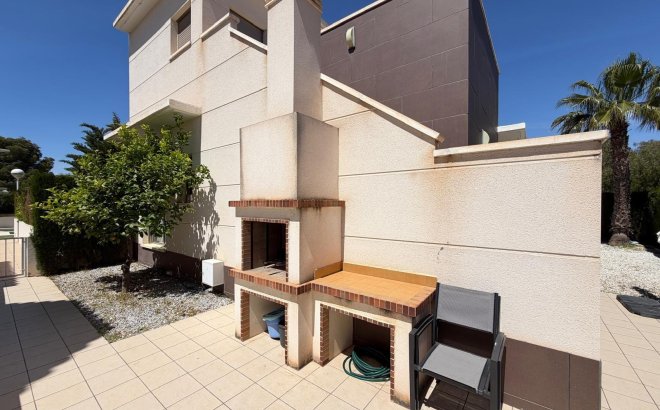 Revente - Villa -
Ciudad Quesada - Doña Pepa