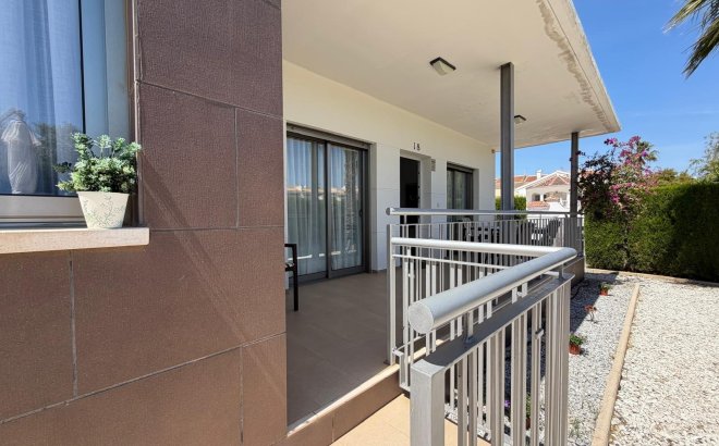 Revente - Villa -
Ciudad Quesada - Doña Pepa