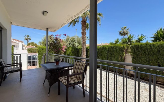 Revente - Villa -
Ciudad Quesada - Doña Pepa