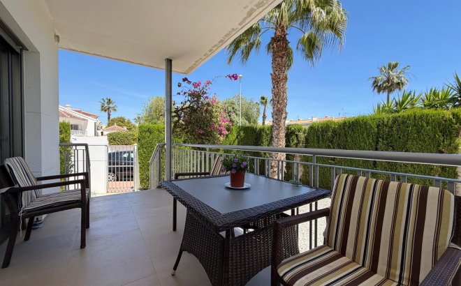 Revente - Villa -
Ciudad Quesada - Doña Pepa