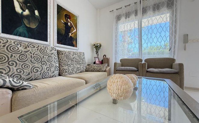 Revente - Villa -
Ciudad Quesada - Doña Pepa