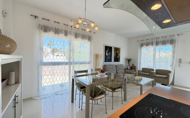 Revente - Villa -
Ciudad Quesada - Doña Pepa