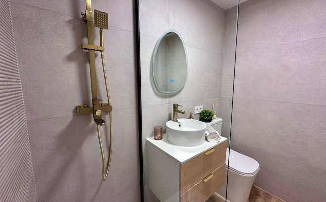 Resale - Apartment -
Torrevieja - Habaneras