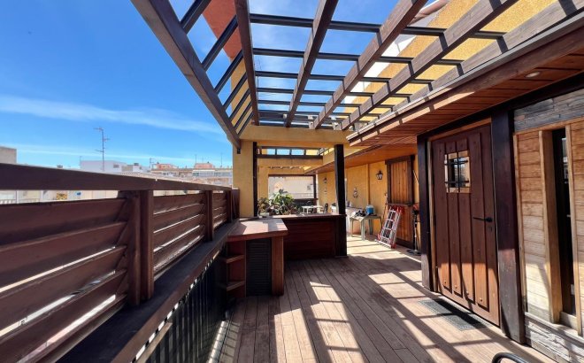Resale - Apartment -
Torrevieja - Centro