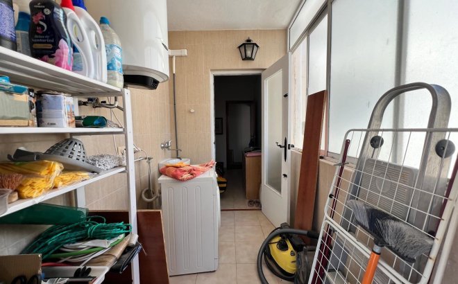 Resale - Apartment -
Torrevieja - Centro