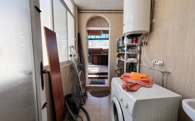 Resale - Apartment -
Torrevieja - Centro