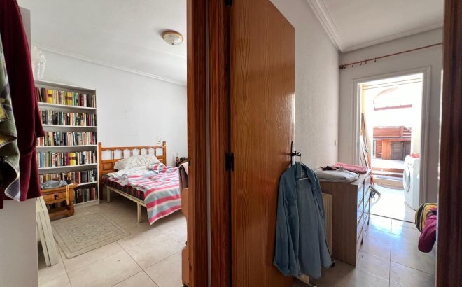 Resale - Apartment -
Torrevieja - Centro
