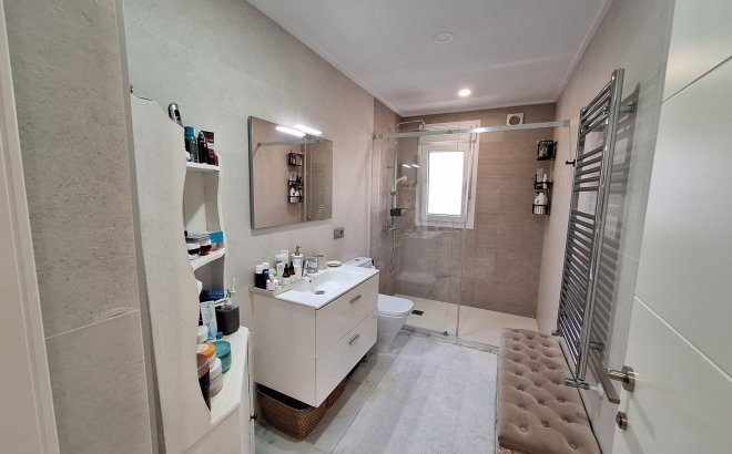 Resale - Villa -
Pilar de la Horadada - Pinar de Campoverde