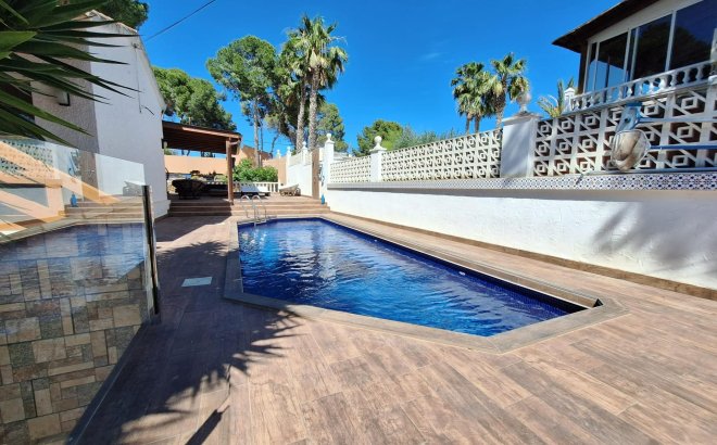 Resale - Villa -
Pilar de la Horadada - Pinar de Campoverde