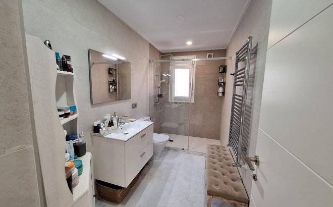 Resale - Villa -
Pilar de la Horadada - Pinar de Campoverde