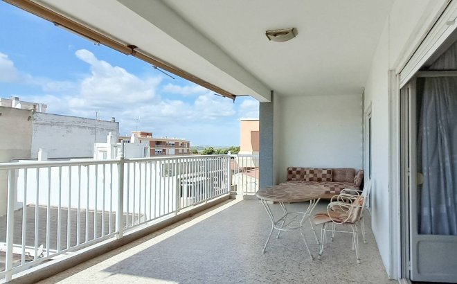 Resale - Penthouse -
Torrevieja - Playa De Los Naufragos
