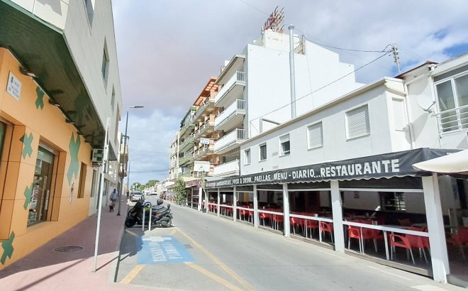 Resale - Penthouse -
Torrevieja - Playa De Los Naufragos