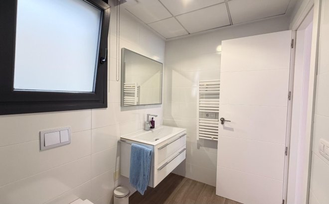 Resale - Villa -
Torrevieja - Aguas Nuevas
