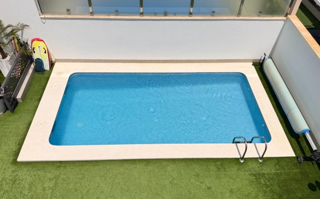 Resale - Villa -
Torrevieja - Aguas Nuevas