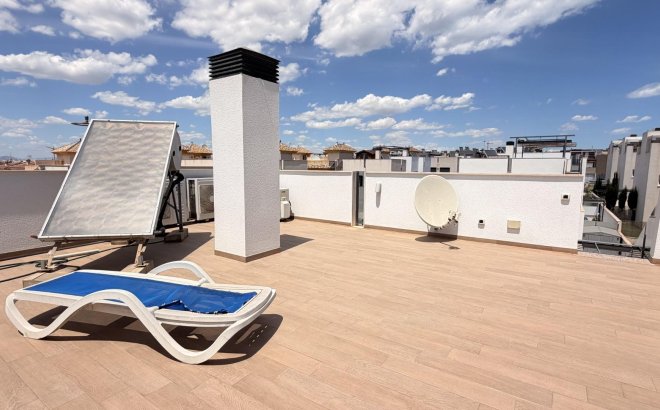 Resale - Villa -
Torrevieja - Aguas Nuevas